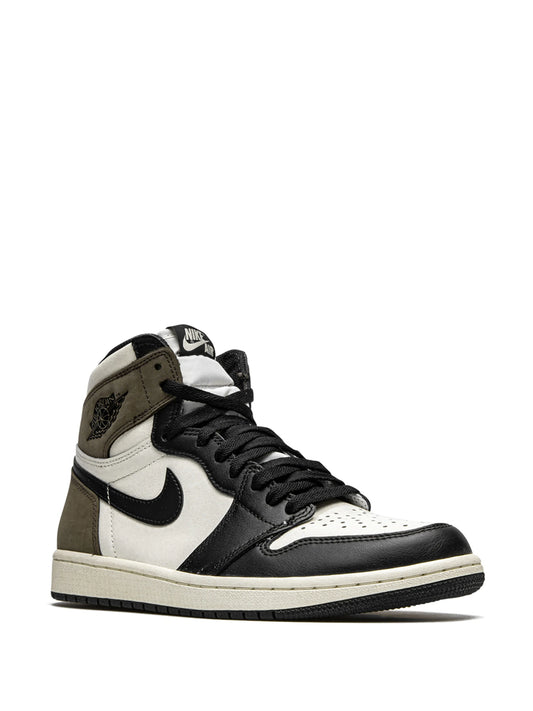 AIR JORDAN 1 RETRO HIGH OG "Dark Mocha"