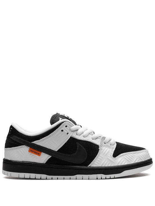 SB DUNK LOW "TIGHTBOOTH"